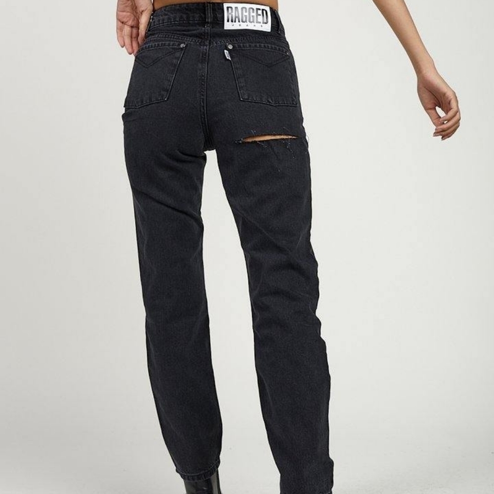 Ragged Priest butt cut mom jeans